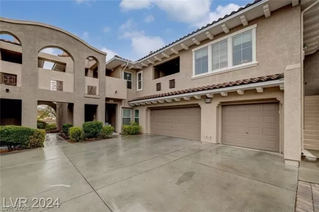 MLS: 2570935 Condo For Sale