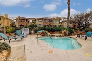 Photo #3: 2570935 Listing 