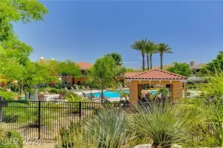 Photo #5: 2570935 Listing 