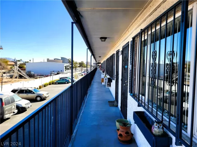 MLS: 2570947 Condo For Sale
