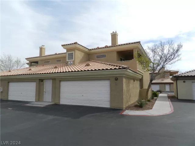 MLS: 2570951 Condo For Sale