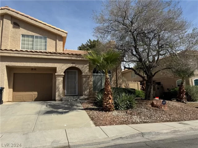 MLS: 2570956 Condo For Sale