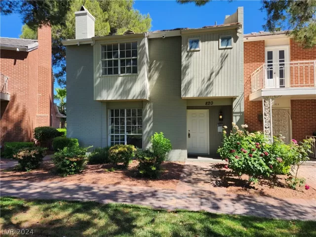 MLS: 2570992 Condo For Sale
