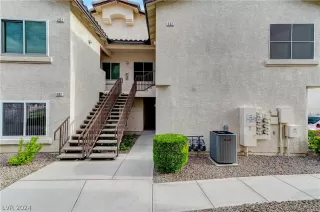 Photo #3: 2570993 Listing