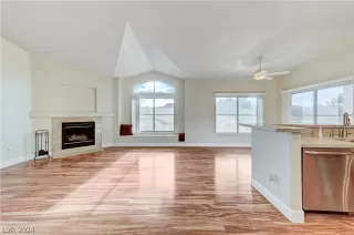 Photo #6: 2570993 Listing