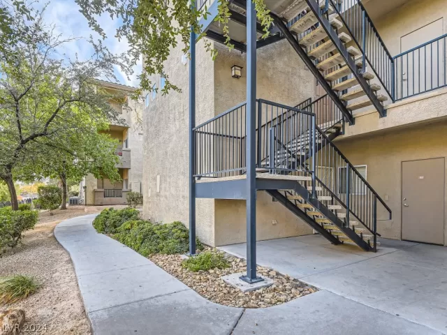 MLS: 2571015 Condo For Sale