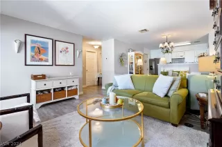 Photo #5: 2571035 Listing