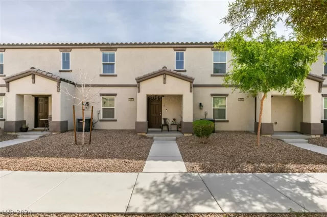 MLS: 2571058 Condo For Sale