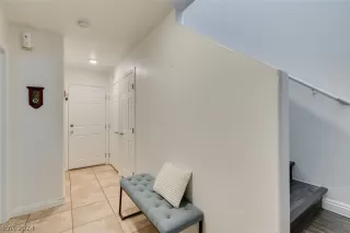 Photo #2: 2571058 Listing 