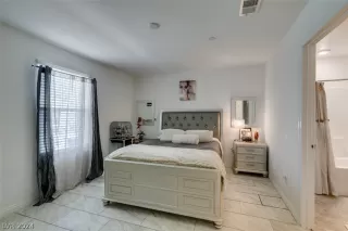 Photo #4: 2571058 Listing 