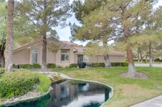 Photo #2: 2571059 Listing