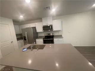 Photo #6: 2571068 Listing 
