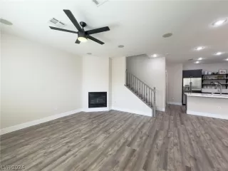 Photo #2: 2571075 Listing 