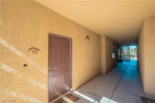 Photo #2: 2571086 Listing 
