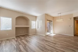 Photo #4: 2571086 Listing 