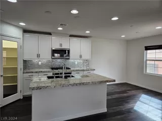 Photo #4: 2571095 Listing 