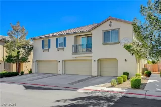 Photo #3: 2571109 Listing