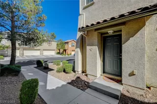 Photo #4: 2571109 Listing