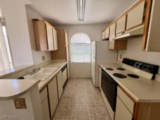 Photo #1: 2571122 Listing