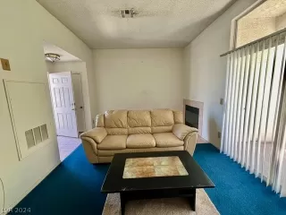 Photo #3: 2571122 Listing