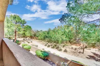 Photo #1: 2571130 Listing 