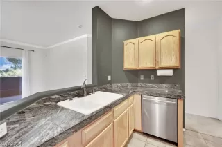 Photo #3: 2571130 Listing 