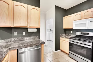 Photo #4: 2571130 Listing 