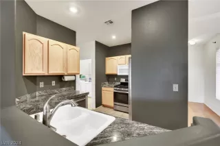 Photo #5: 2571130 Listing 