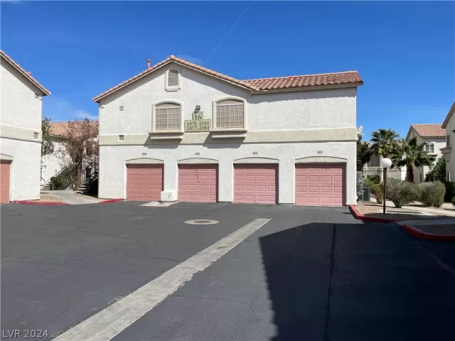 MLS: 2571133 Condo For Sale