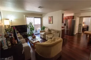 Photo #3: 2571143 Listing 