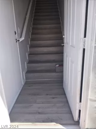 Photo #2: 2571155 Listing