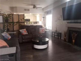 Photo #5: 2571155 Listing