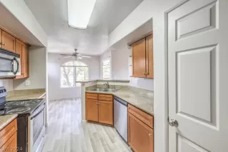 Photo #6: 2571157 Listing 