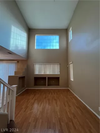 Photo #3: 2571167 Listing 