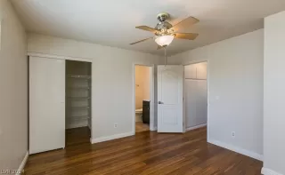 Photo #4: 2571168 Listing