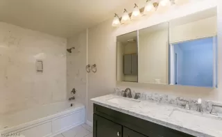 Photo #5: 2571168 Listing