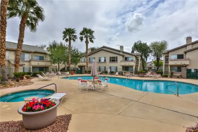 MLS: 2571209 Condo For Sale