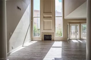 Photo #3: 2571225 Listing