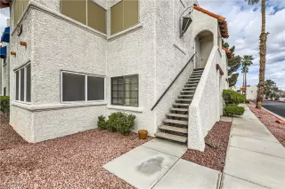 Photo #3: 2571247 Listing 