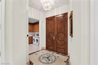 Photo #1: 2571322 Listing 