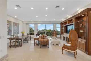 Photo #2: 2571322 Listing 