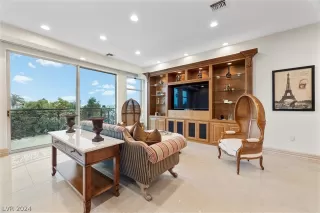 Photo #6: 2571322 Listing 