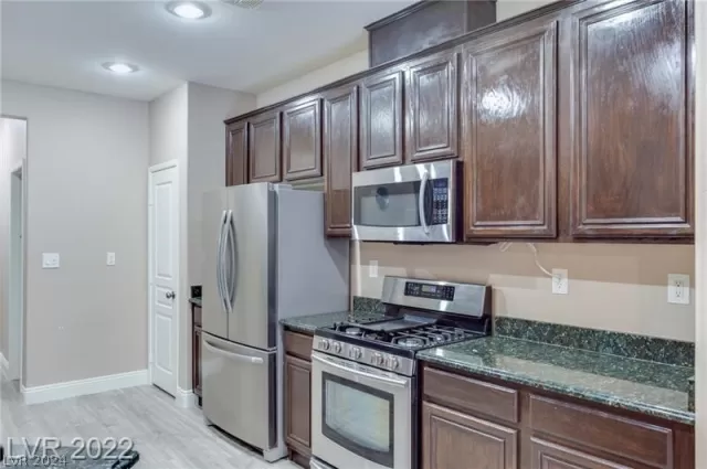 MLS: 2571338 Condo For Sale