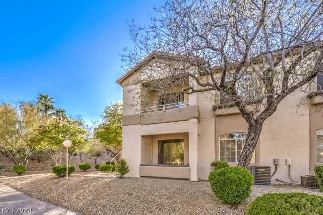 MLS: 2571340 Condo For Sale