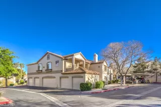 Photo #3: 2571340 Listing