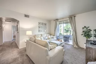 Photo #6: 2571340 Listing