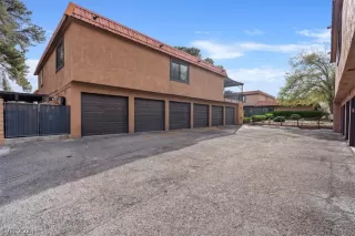 Photo #5: 2571345 Listing