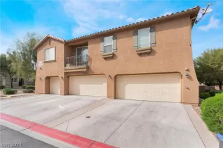 Photo #2: 2571356 Listing