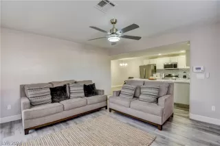 Photo #6: 2571358 Listing