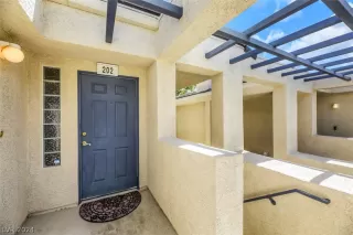 Photo #1: 2571389 Listing 